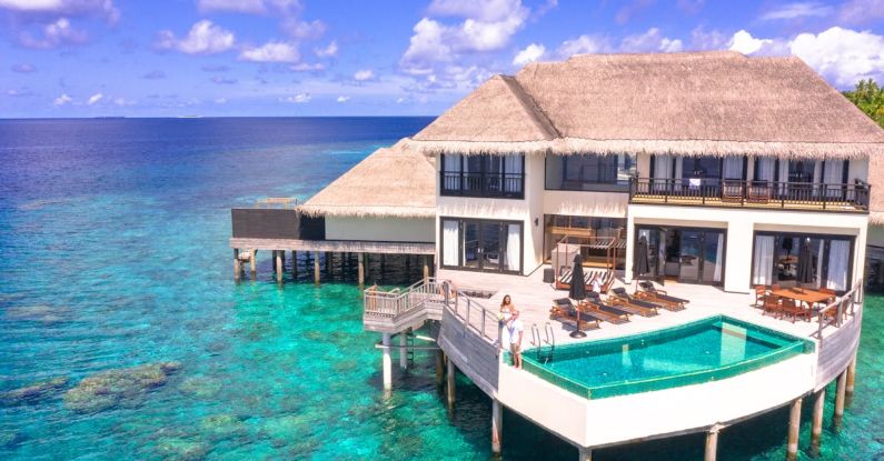 Private Islands - A Beautiful Floating Villa