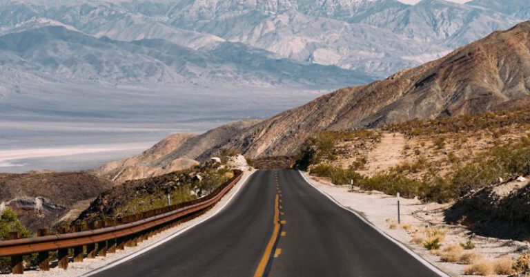 What Are the Most Scenic Drives in the U.s.?